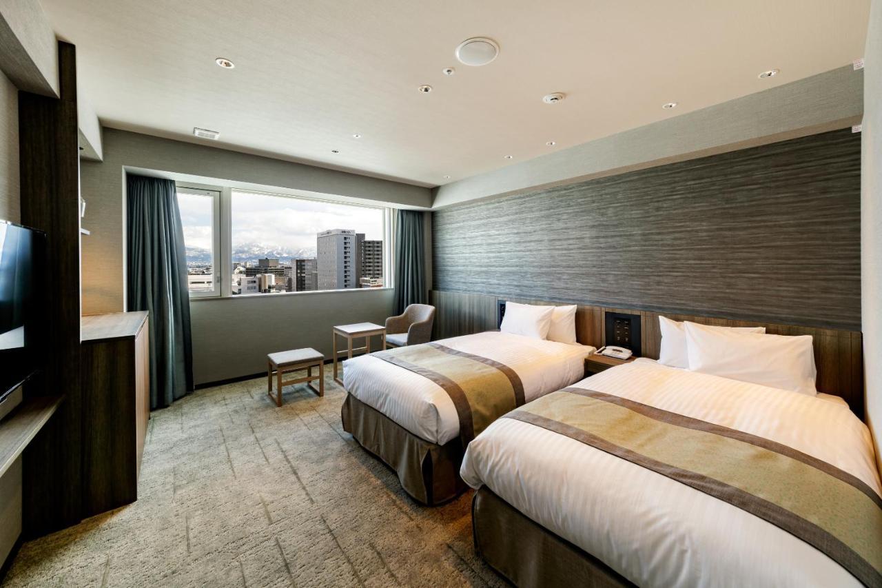 Hotel Vischio Toyama Exterior photo